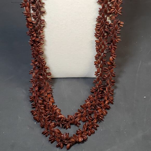 Hilo Hatties Necklace Brown Seed Pod Strand 28" Vtg Hawaiian Necklace - Picture 2 of 4
